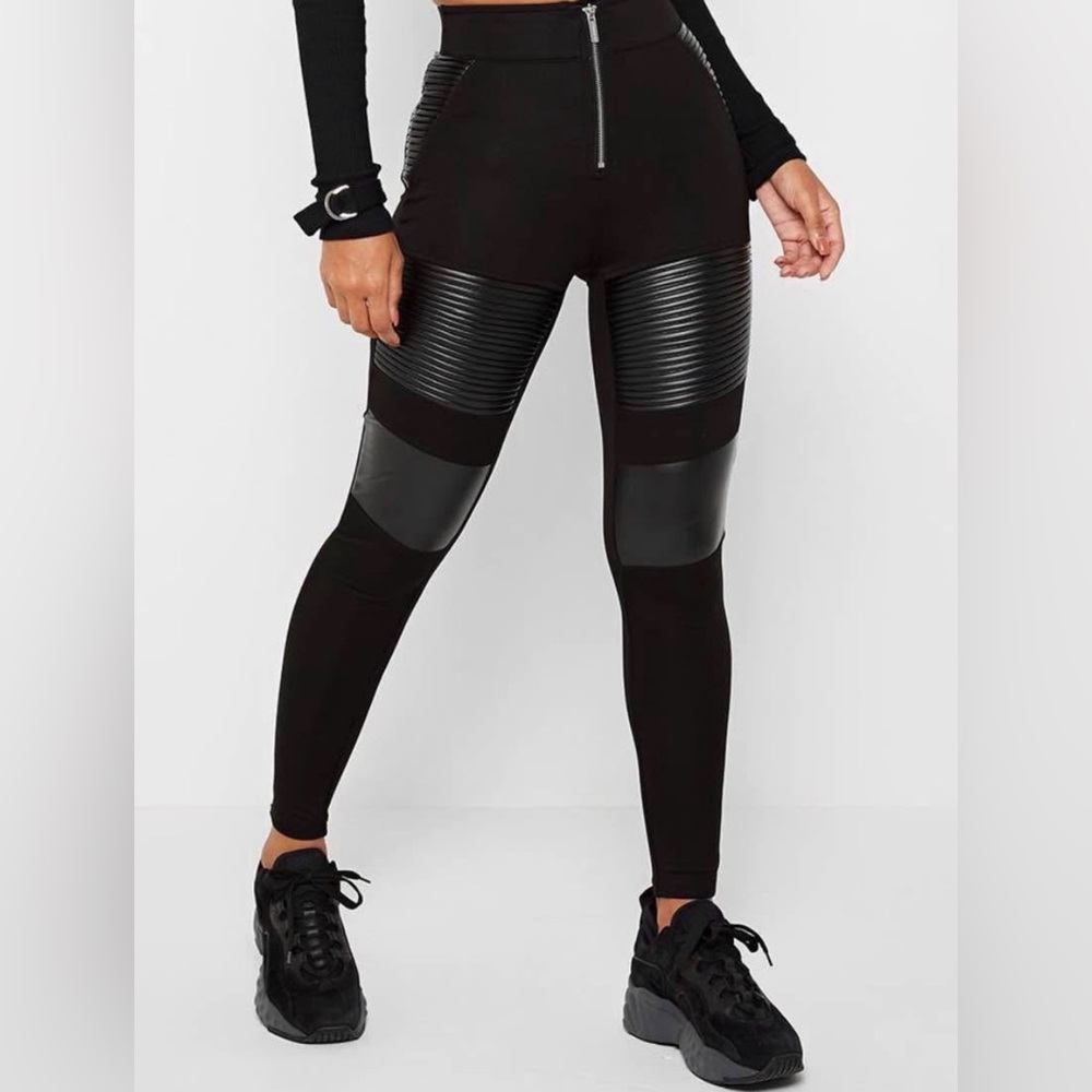 Maniere De Voir Black Zippered Leggings
